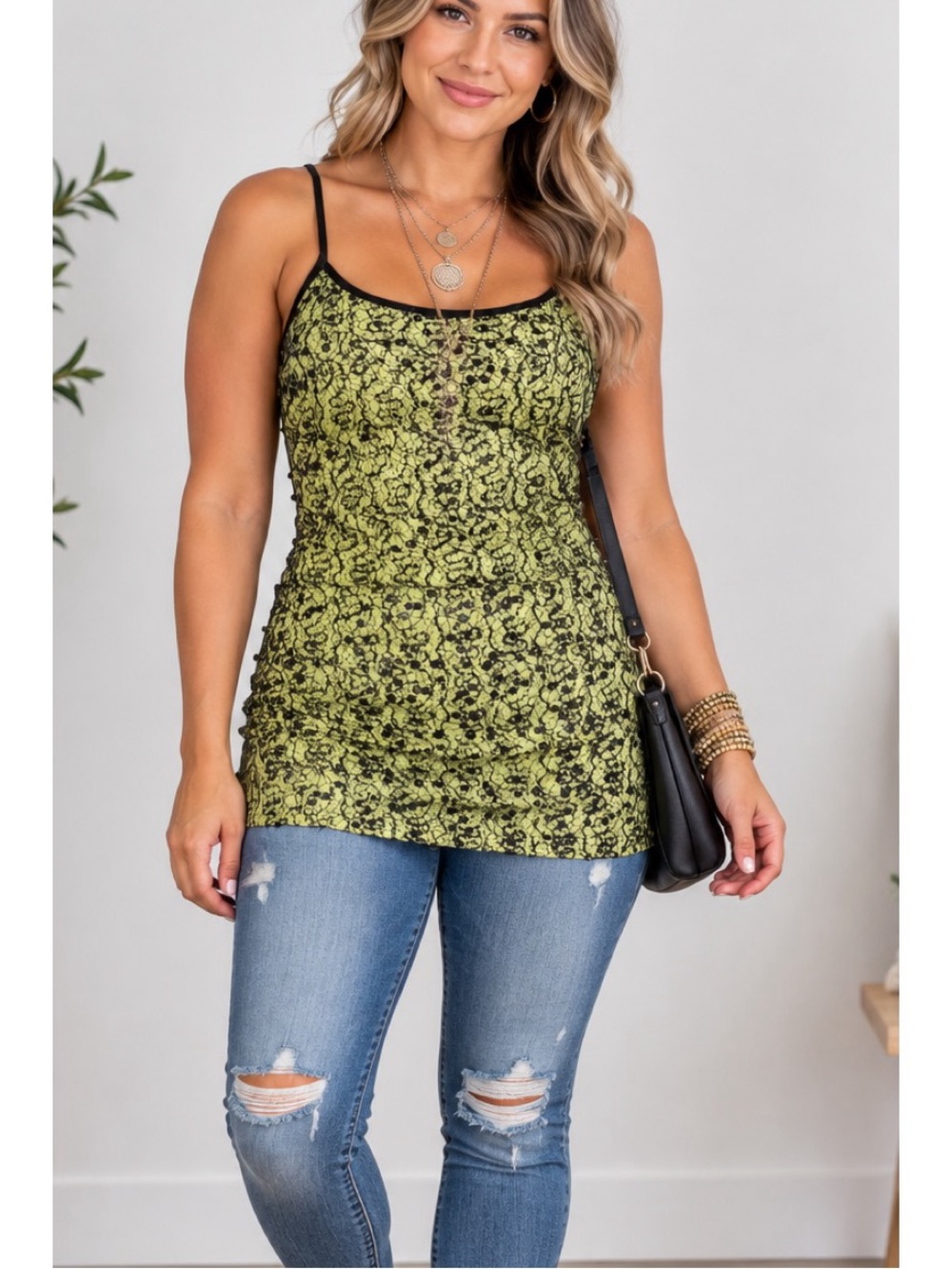 BKE Boutique BKE Green & Black Lace-Print Tank Top – Size large